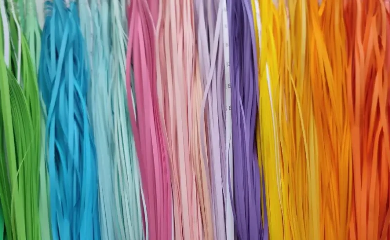 Make strips of paper